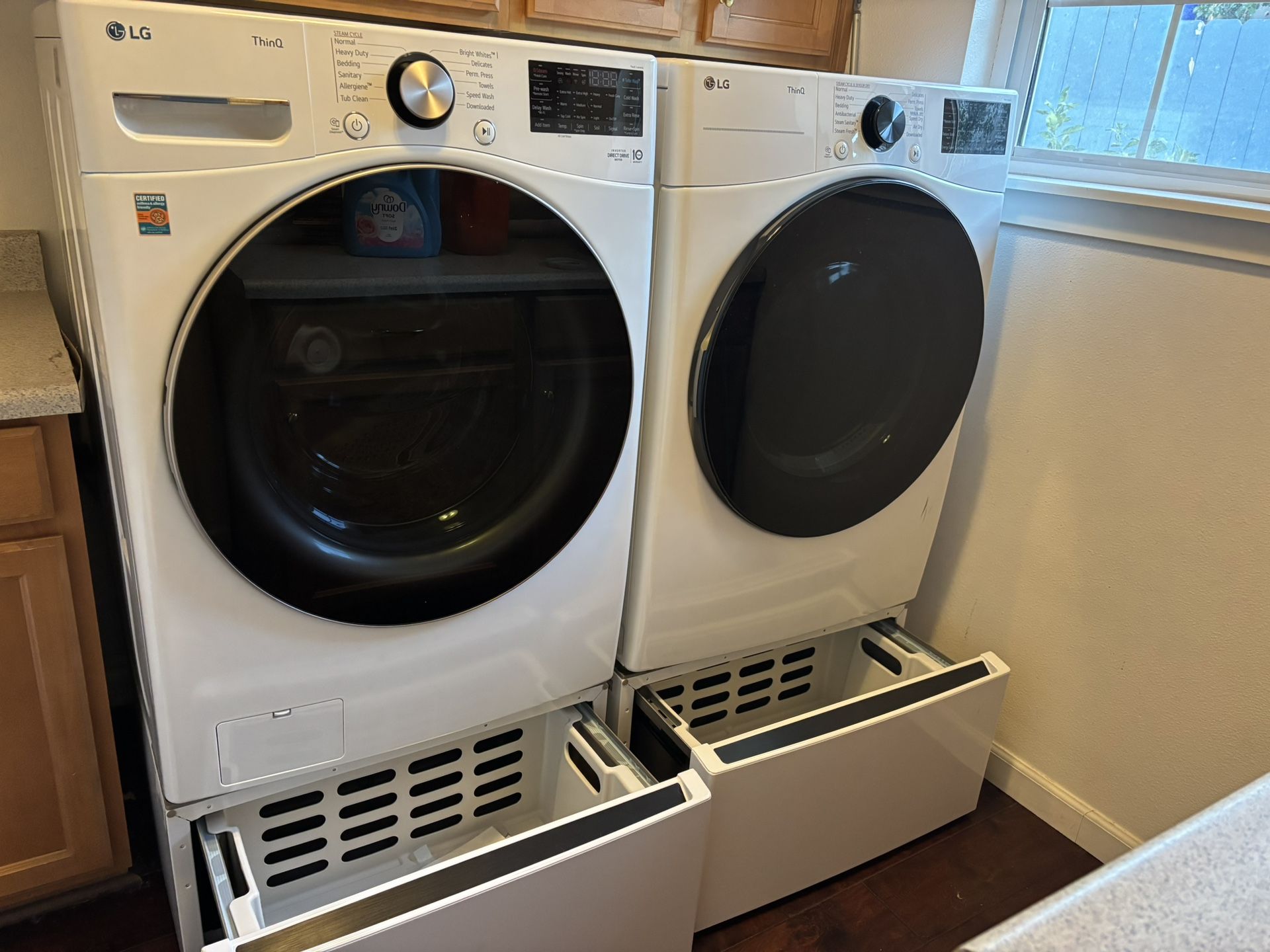 Almost New LG Washer And Dryer 