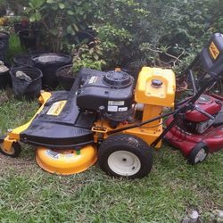 Cub Cadet Lawn Mover 