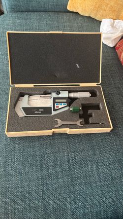 Mitutoyo Digital Micrometer 293-726-10