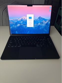 MacBook M2