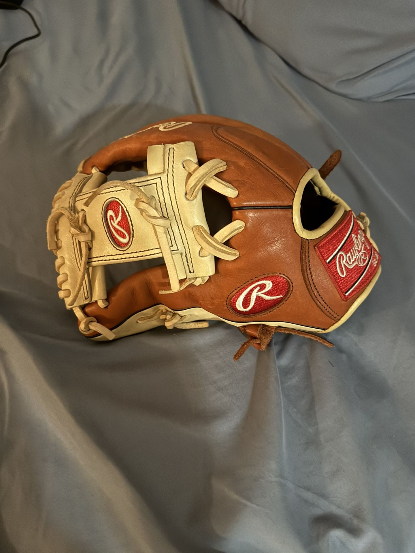 Lefty 11 1/2 Inch Infield Glove