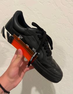 Off-White Low Vulcanized Calf Leather Black and White US size 10