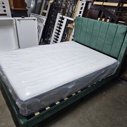 Full bed and mattress