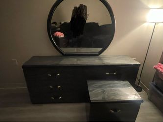 Modern Black Marble-Style Executive Dresser with Round Mirror – Heavy Duty – Excellent Condition