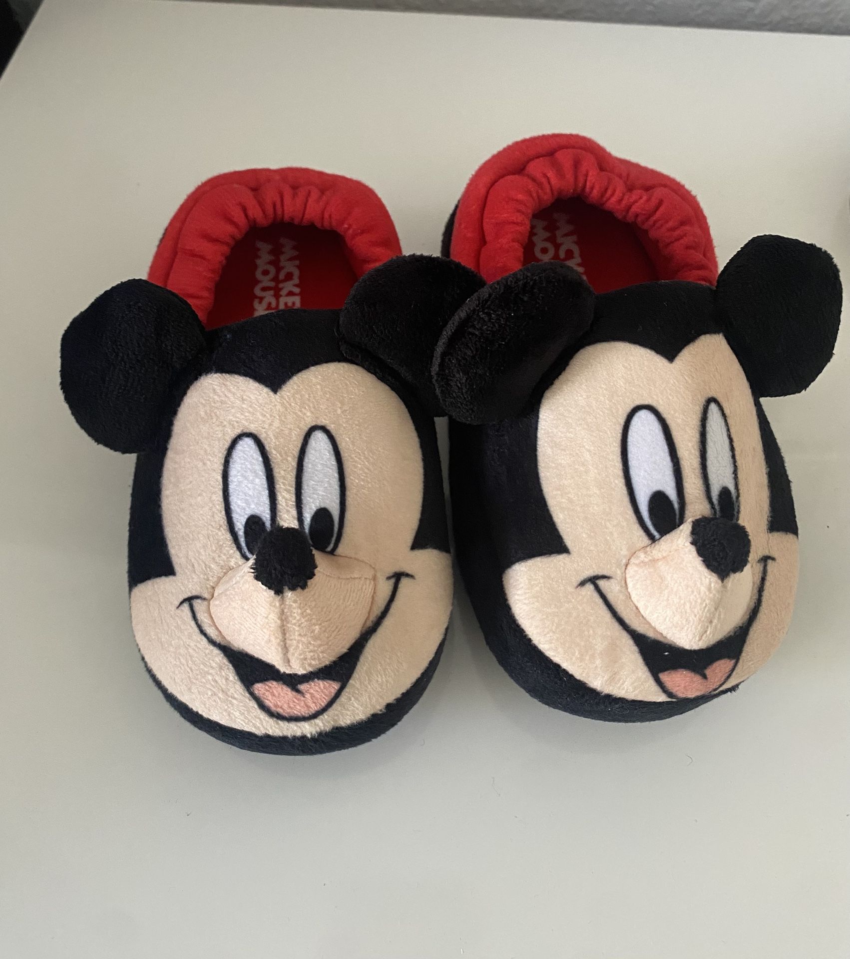 Mickey Mouse Toddler Slippers, Size 9/10