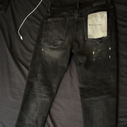 Purple jean size 31