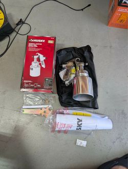 Open Box Husky Siphon Feed General Purpose Spray Gun.