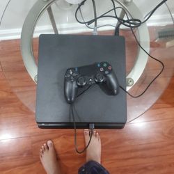 PS4 1TB WITH WIRES AND CONTROLLER FOR SALE HURRY UP! 