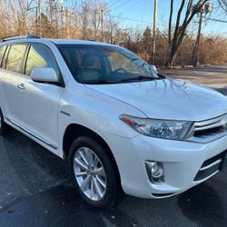2012 Toyota Highlander hybrid 