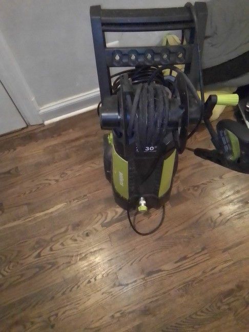 Pressure Washer