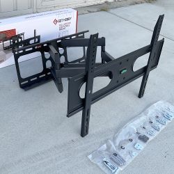New In Box $45 Large TV Wall Mount for 37-75 Inches, Full Motion Swivel Tilt VESA 600x400mm, Max 110 lbs 