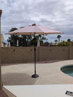 9' Outdoor umbrella with stand