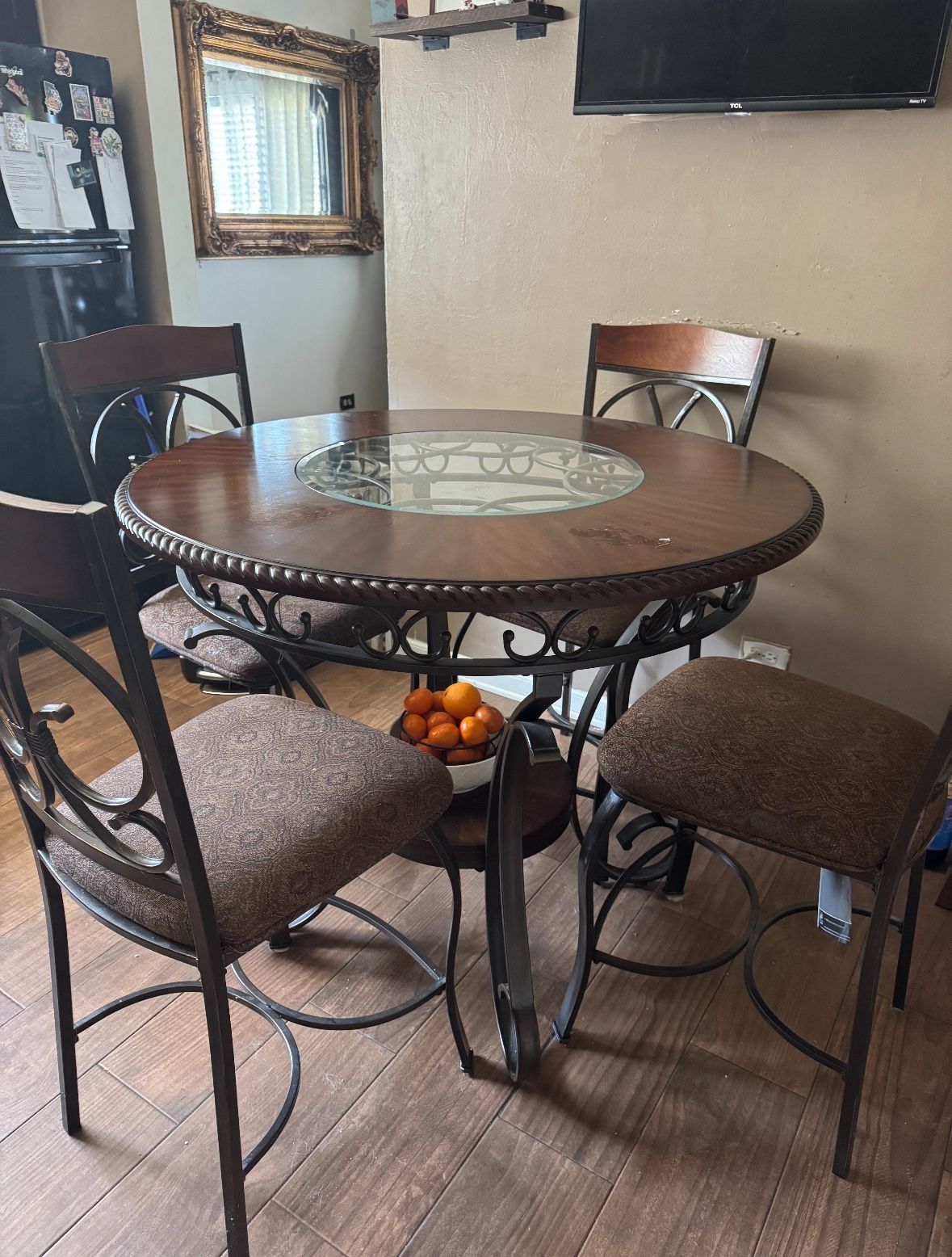 Kitchen Table And Chairs