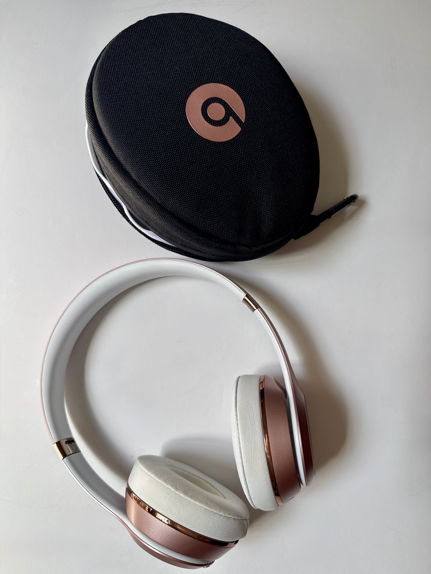 Beats by Dr. Dre Solo3 Wireless Rose Gold On Ear Headphones