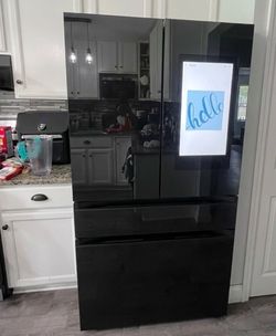 Samsung Bespoke 4-Door Smart Refrigerator with AI Family Hub