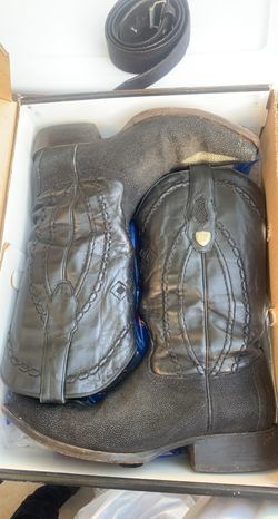 Leather stingray boots and belt 