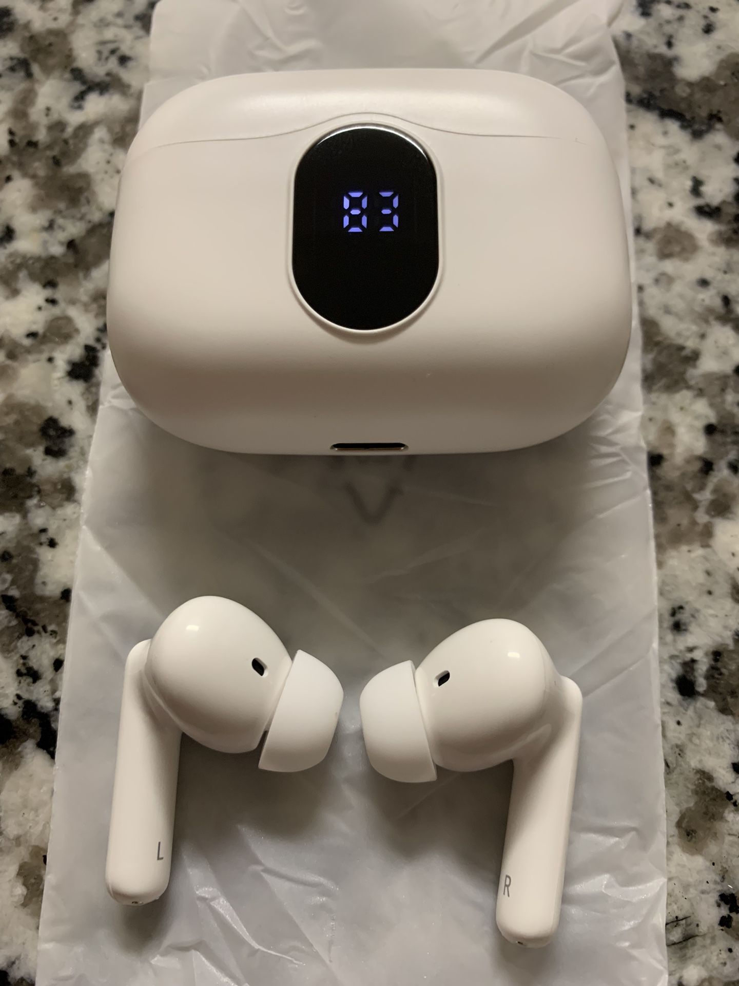 Wireless bluetooth Earphones With Charging Case
