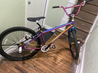 hyper BMX bike