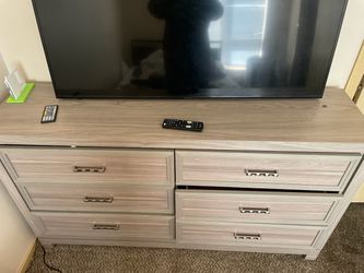 Dresser 6 drawer