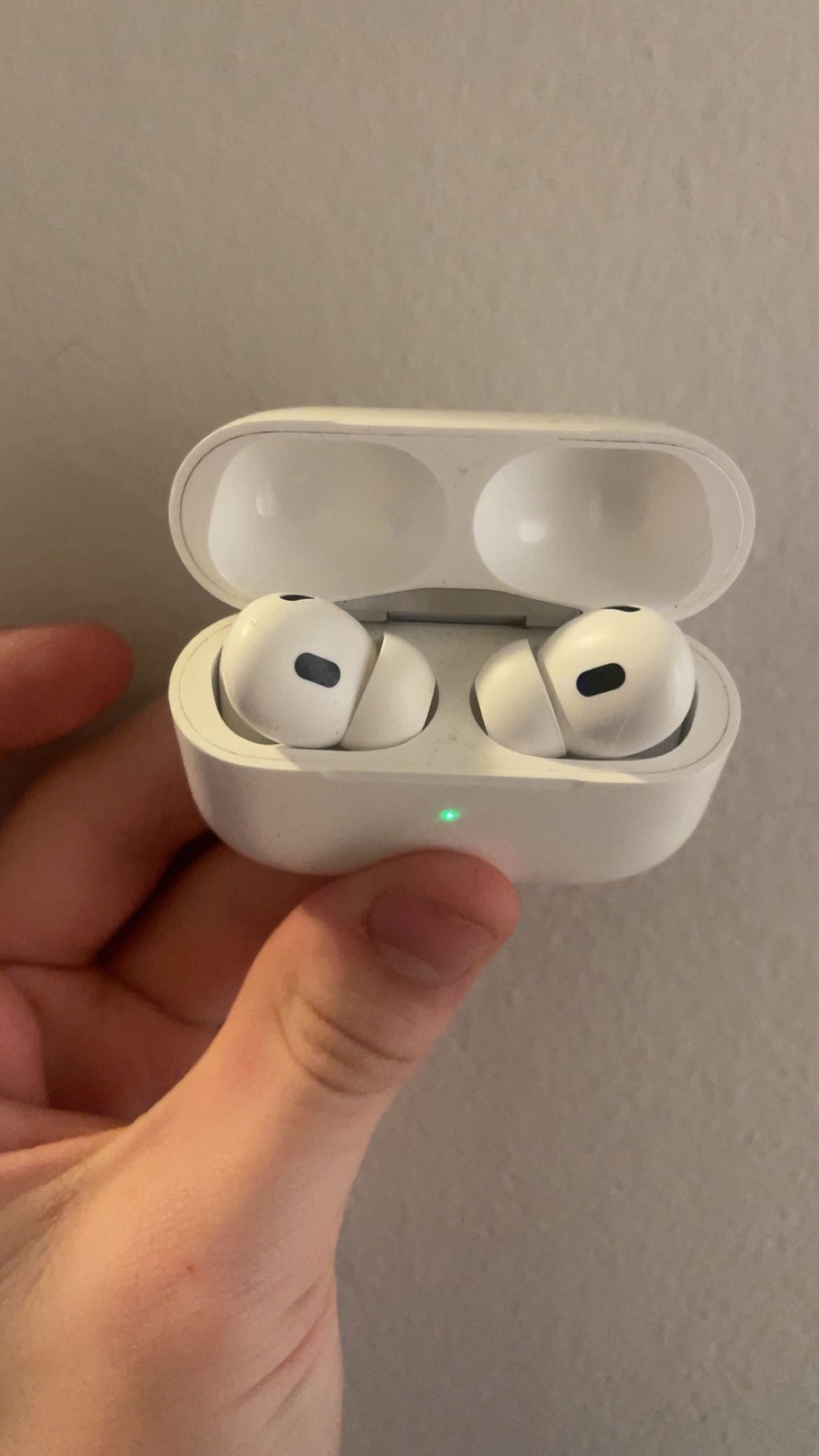 NEED GONE!!! Airpod Pro 2nd gen