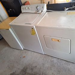 Washer Dryer Frigidaire 