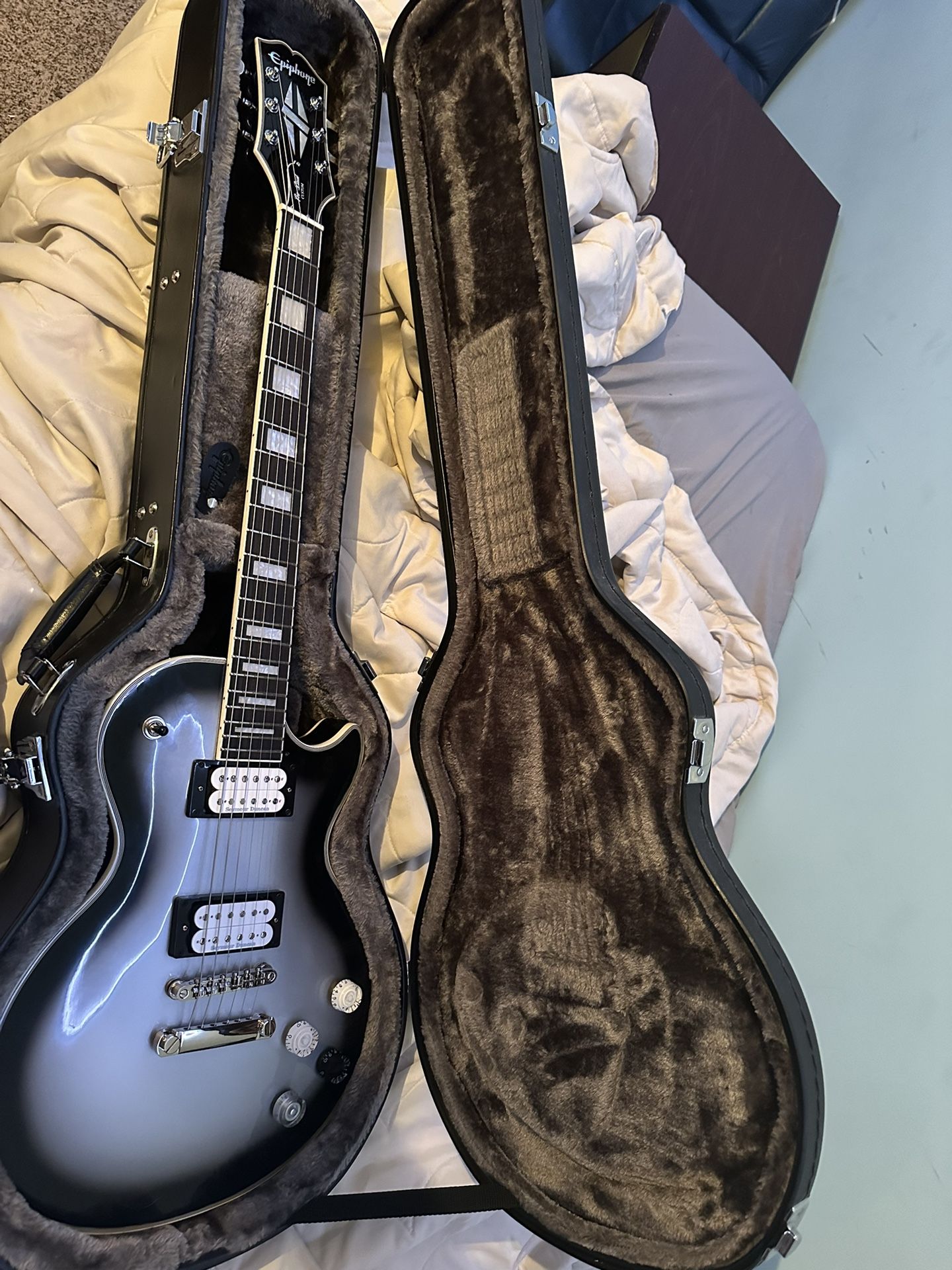 2023 Epiphone Les Paul Custom