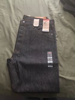 New Levi rigid black 501s