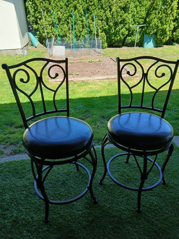 24inch high Barstools