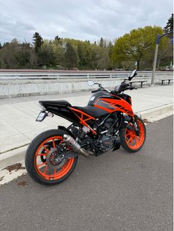 KTM DUKE 2021