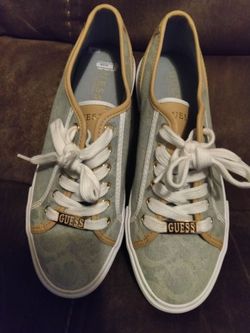 Guess Low-Top Sneakers