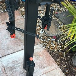 Best Yakima Hitch  (TRADE??) Double Downhitch-mount 2 bike rack. Excellent condition Tilting mast design allows access to the rear 