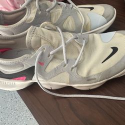 Nike 