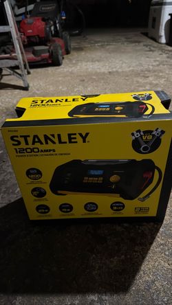 Stanley 1200 Amp Power Station