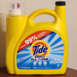 Tide Simply Laundry Detergent – Refreshing Breeze Scent, 117 fl oz (89 Loads)
