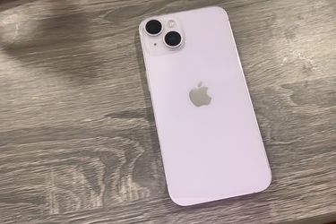 iPhone 14 apple