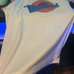 Looney Tunes Shirt Bugs, Number 1