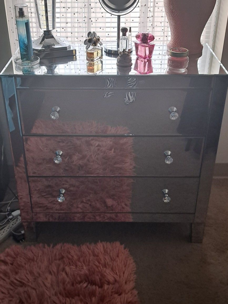 All Mirred Dresser 3 Drawers