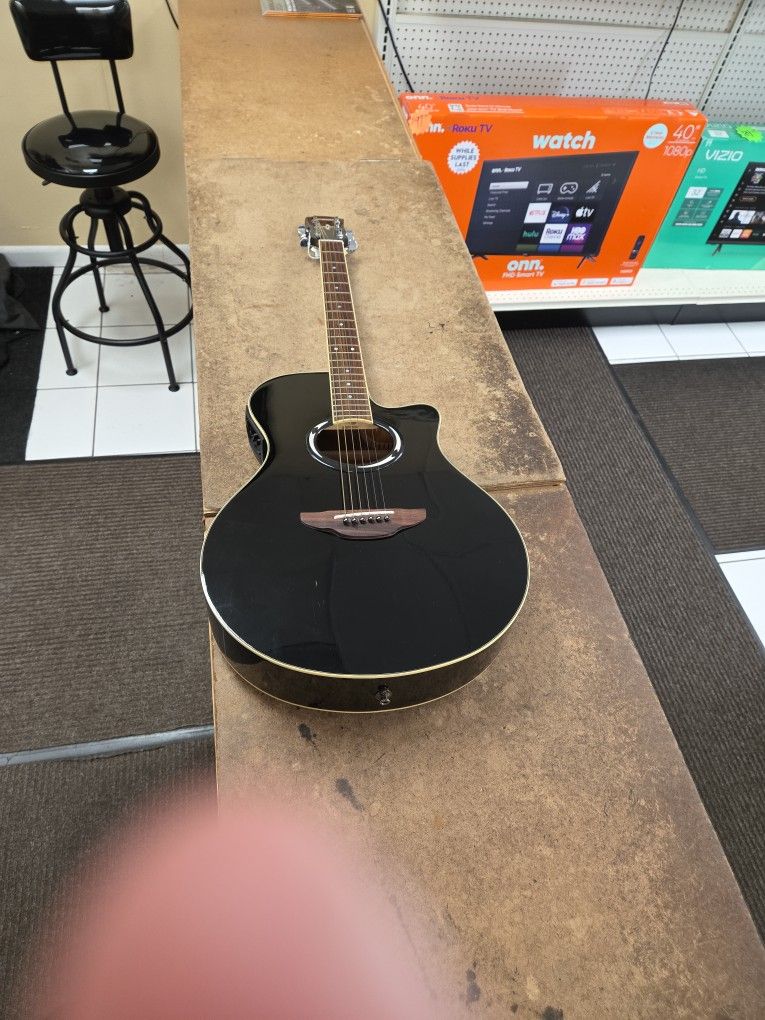 Yamaha APX500II Thinline Acoustic Electric Guitar