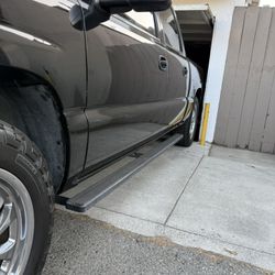 2006 Chevy Silverado 1500 running boards