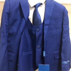 Boys Suit Size 5