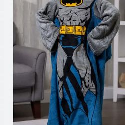 BATMAN KIDS SNUGGIE..... CHECK OUT MY PAGE FOR MORE ITEMS