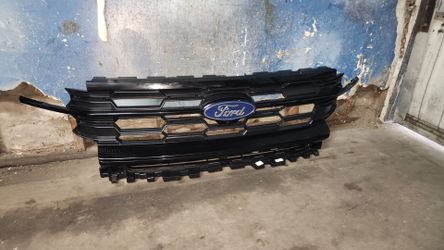 2026-2027 FORD EXPEDITION PLATINUM GRILLE