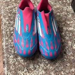 Soccer Cleats Size 12k