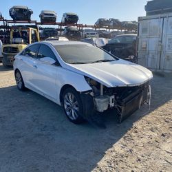 Parting Out 2011 Hyundai Sonata 