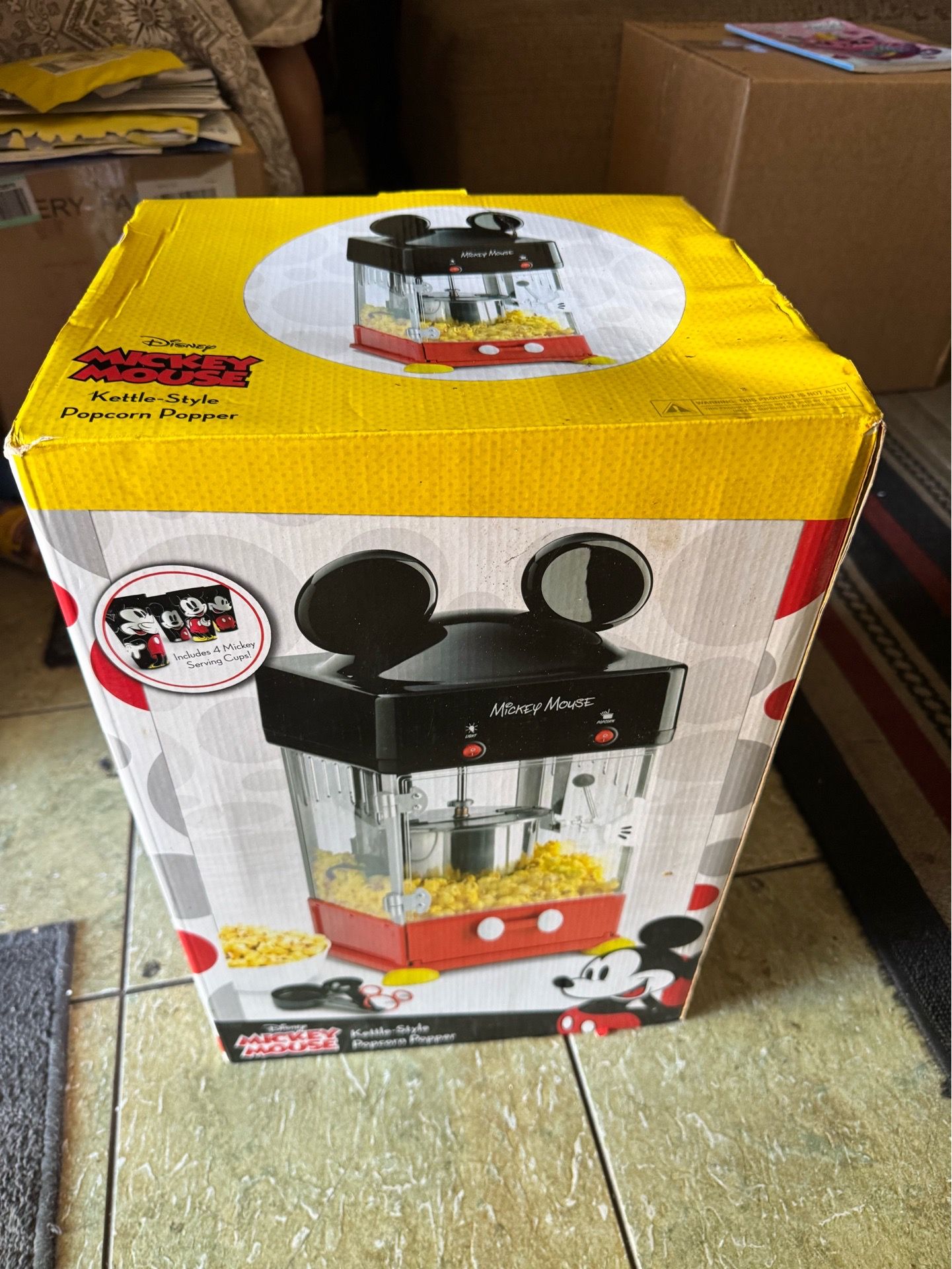 Mickey Mouse popcorn popper