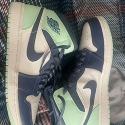 Jordan 1 Mid Mints 