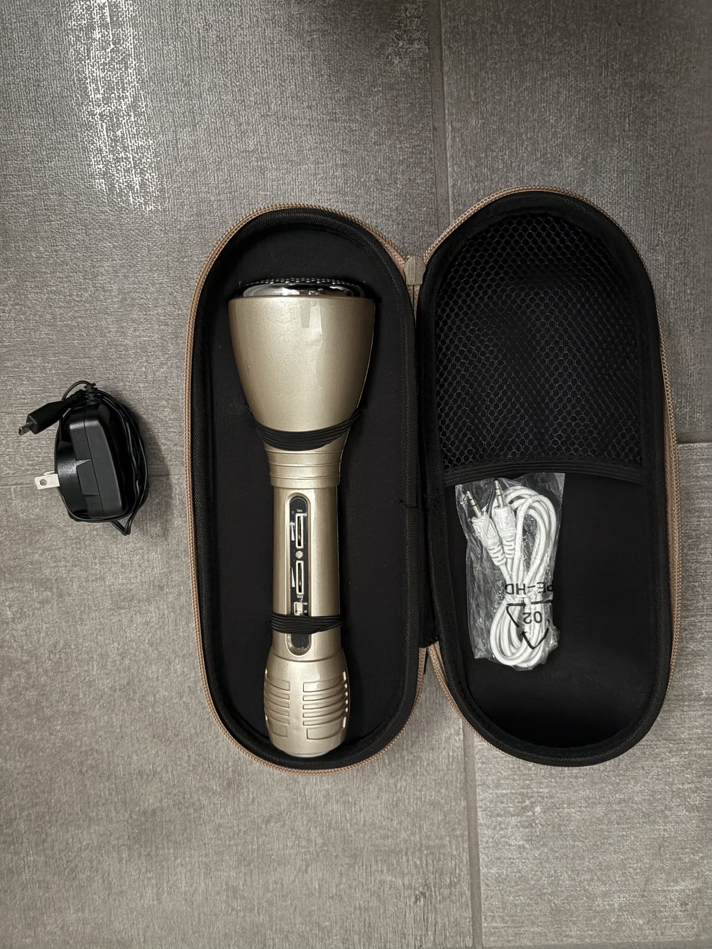 Bluetooth Karaoke Microphone