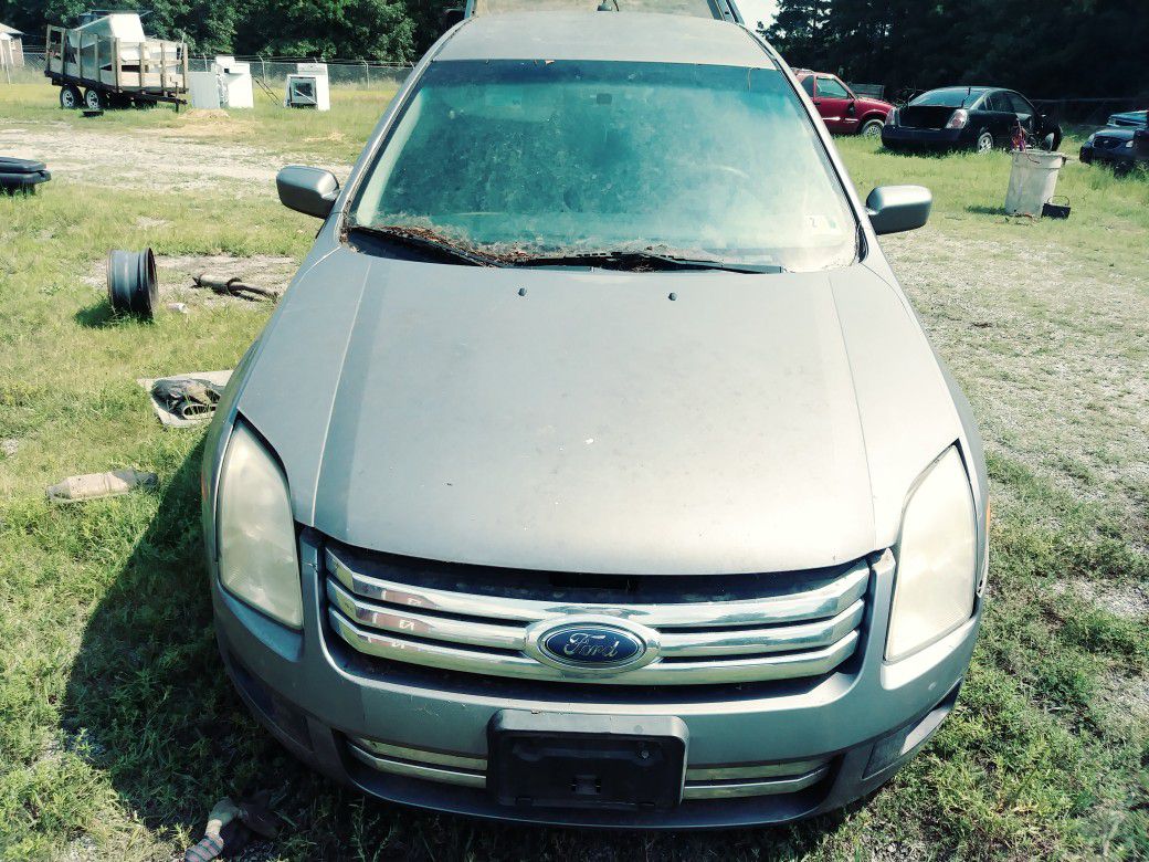 07 Ford Fusion FWD(Parting out)