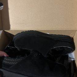Tasman Uggs in black size 7