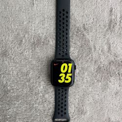 Apple Watch Series 7